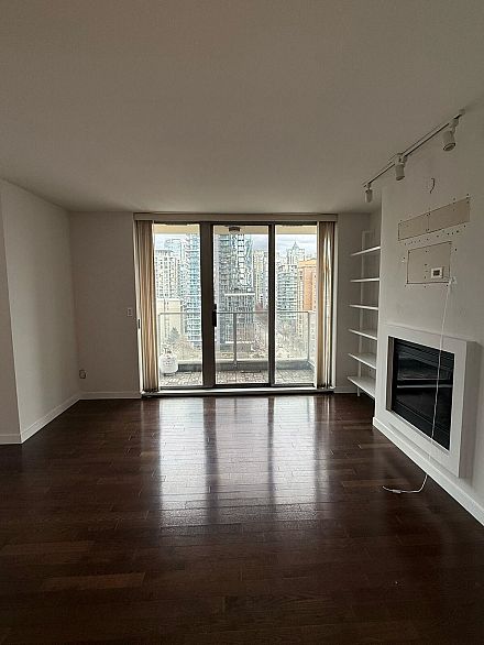 1202 1225 RICHARDS STREET, Vancouver BC V6B 1E6