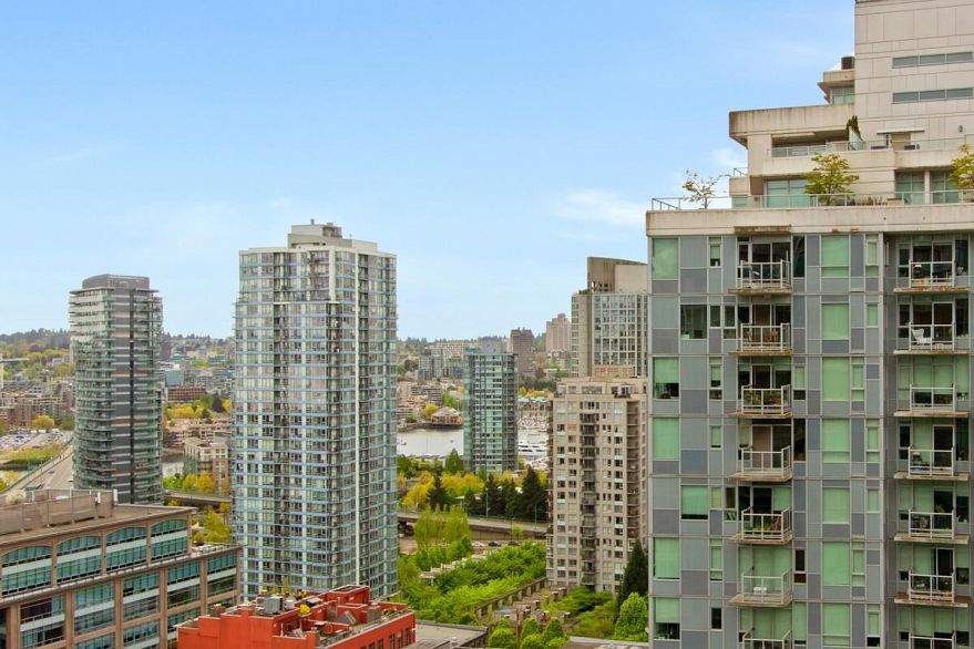 2209 233 ROBSON STREET, Vancouver BC V6B 0E3