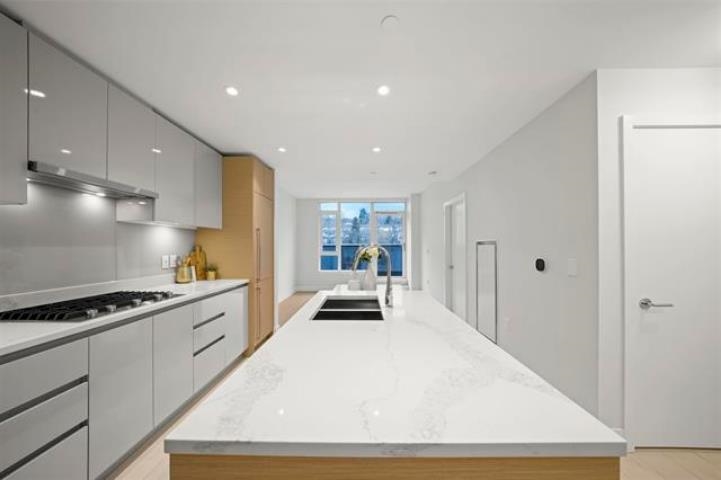 607 3538 Sawmill Crescent