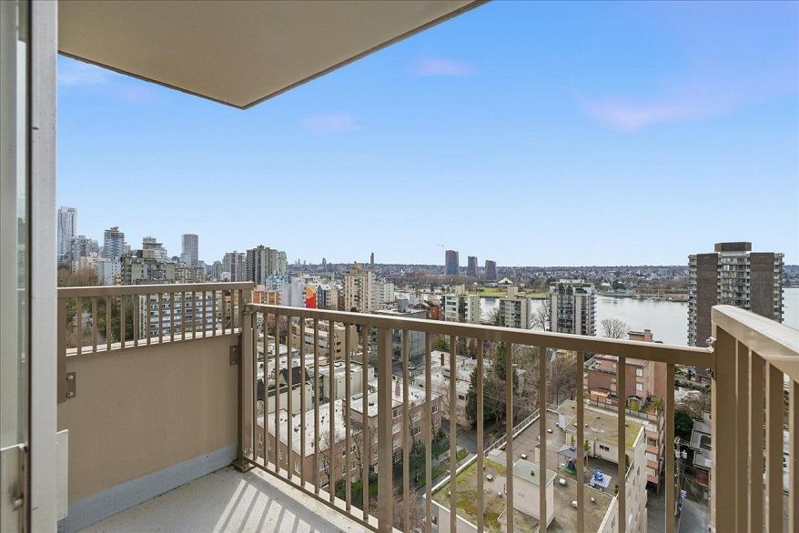 1608 1251 Cardero Street