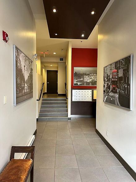 305 4463 W 10th Avenue