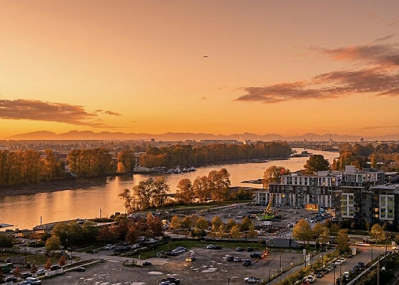 1705 3438 Sawmill Crescent