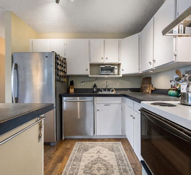 314 665 E 6th Avenue