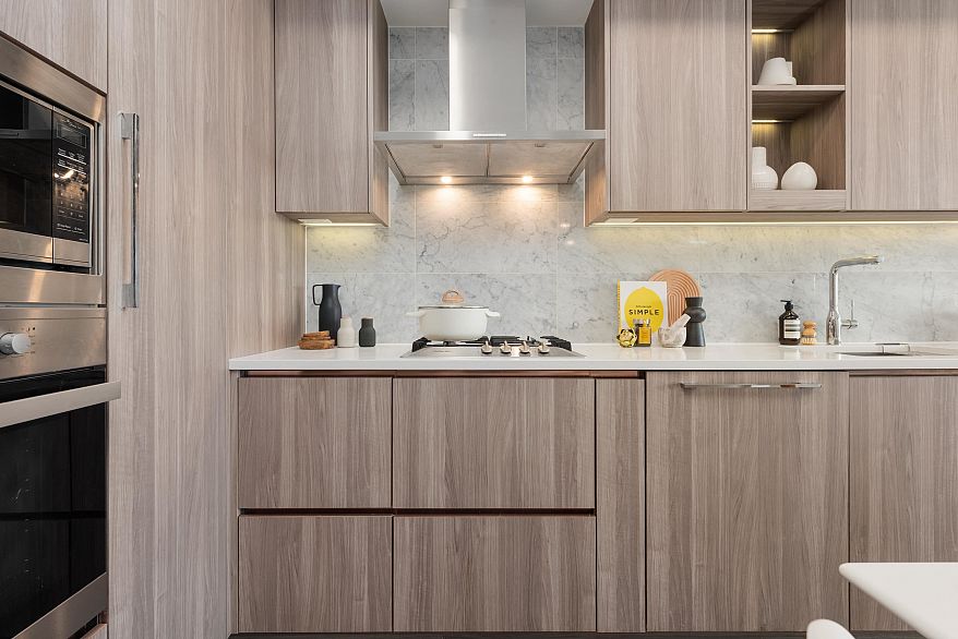 2105 433 SW Marine Drive