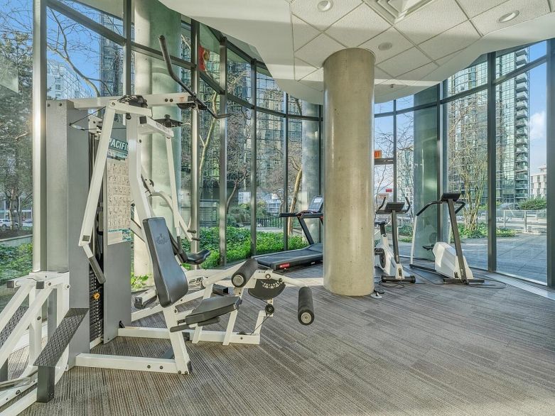 502 1331 W Georgia Street