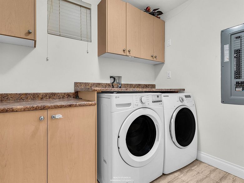 6387 Prince Albert Street