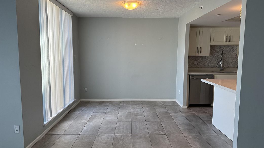 504 1159 Main Street