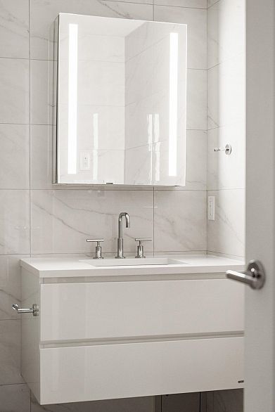 307 2888 Arbutus Street