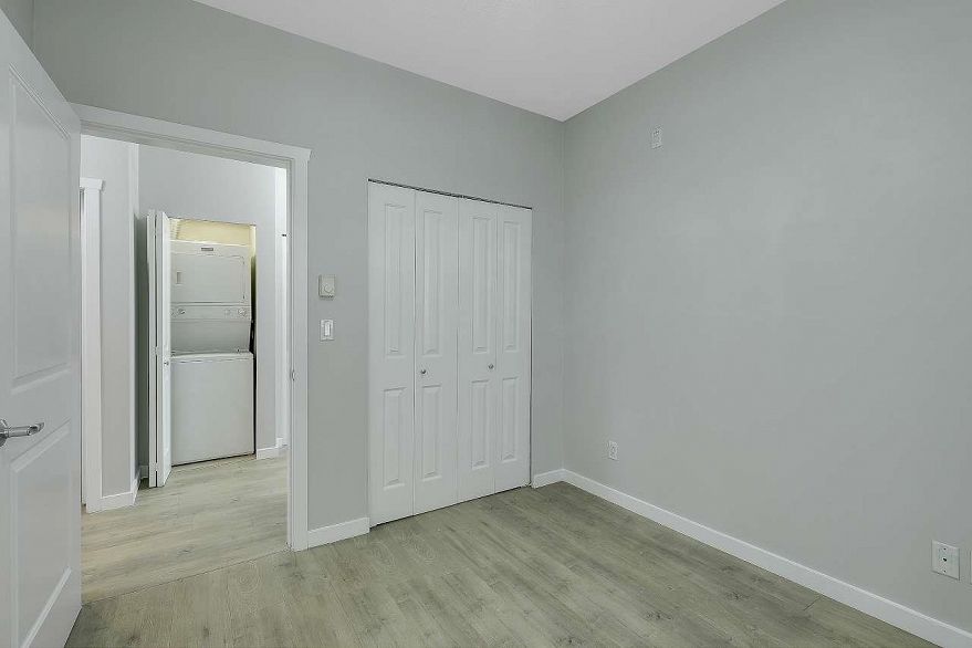 212 2239 Kingsway Way