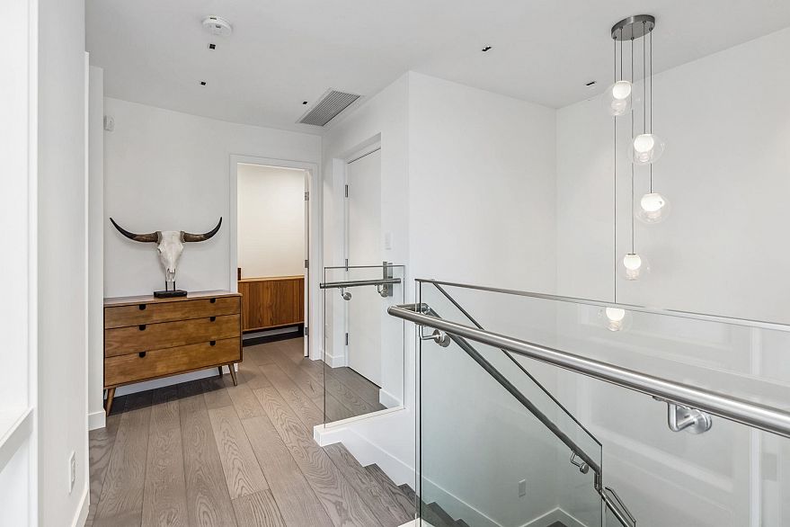 TH22 1281 W Cordova Street