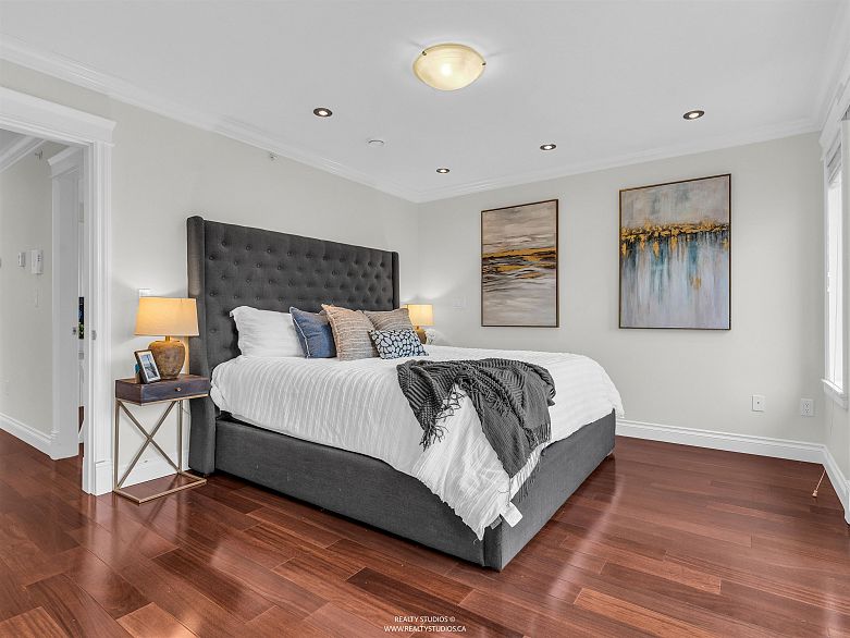 6387 Prince Albert Street