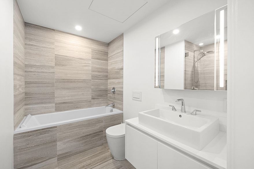 4001 1480 Howe Street