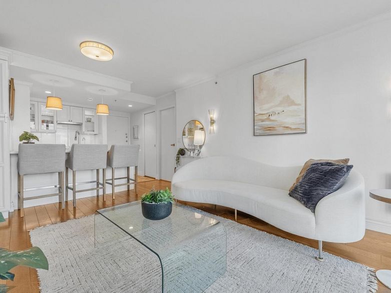 502 1331 W Georgia Street