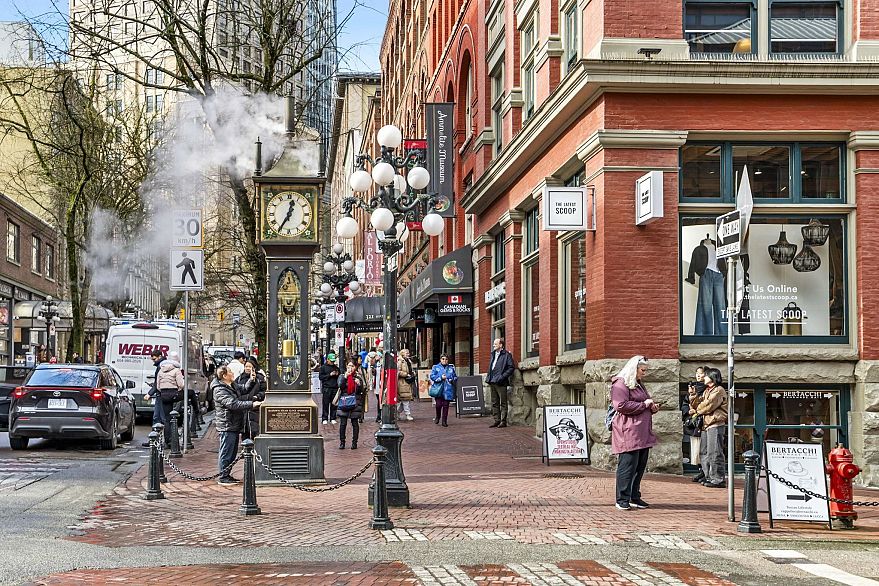 2808 108 W Cordova Street