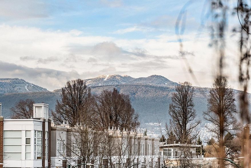 307 2888 Arbutus Street