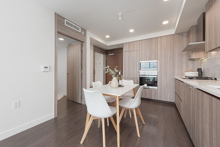 2105 433 SW Marine Drive