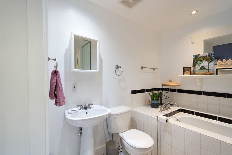 2912-14 W 3rd Avenue