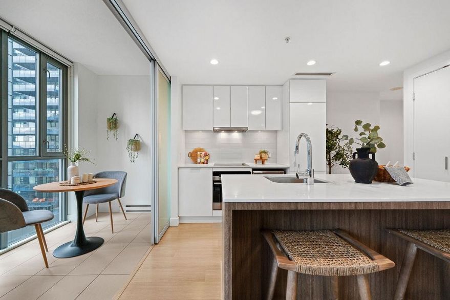 1106 1308 Hornby Street