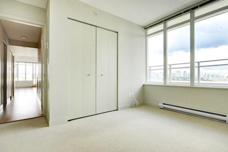 702 1808 W 3RD AVENUE, Vancouver BC V6J 0C4