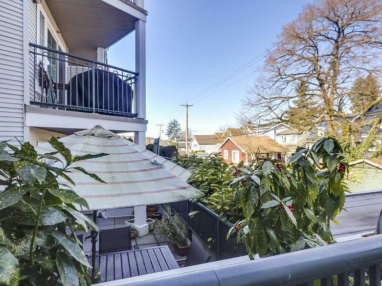 213 1989 Dunbar Street