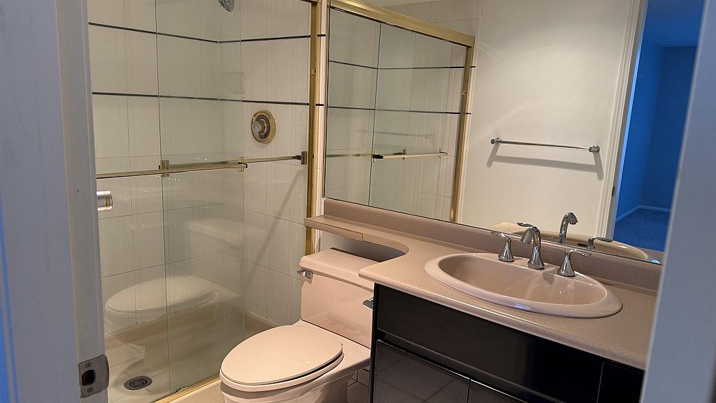 504 1159 Main Street