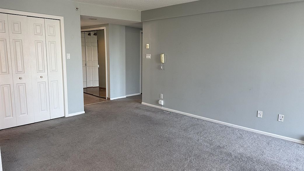 504 1159 Main Street