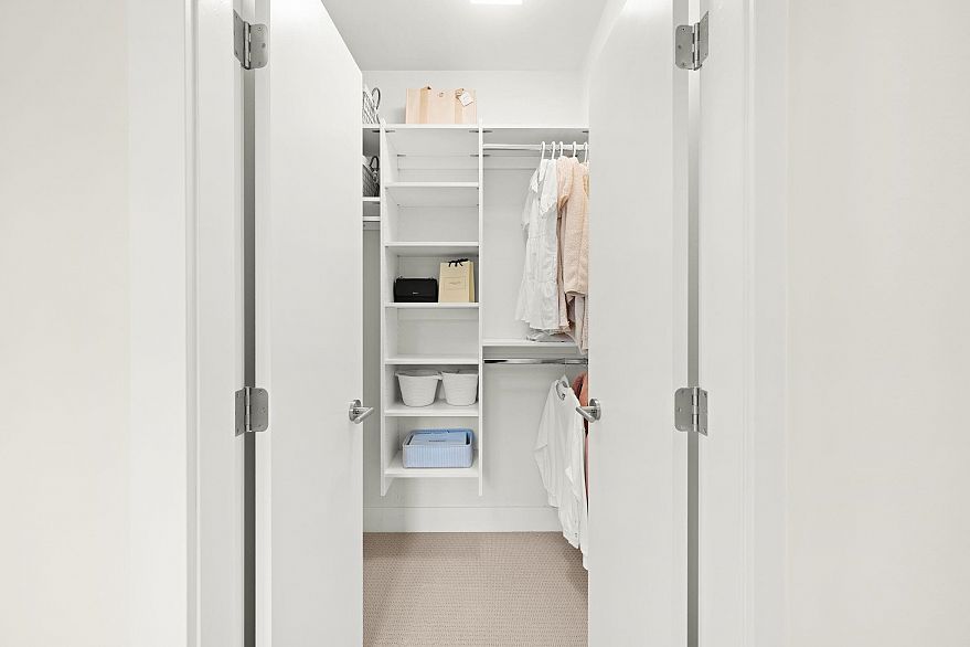 519 3438 Sawmill Crescent