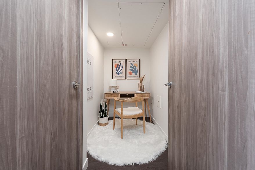 2105 433 SW Marine Drive