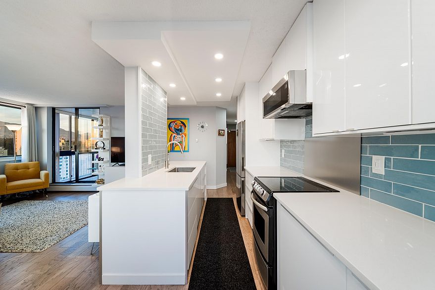 1501 1740 Comox Street