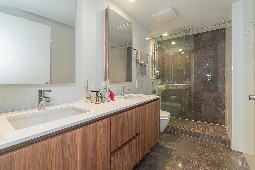 105 7428 Alberta Street