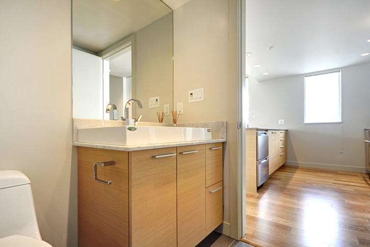 702 1808 W 3RD AVENUE, Vancouver BC V6J 0C4