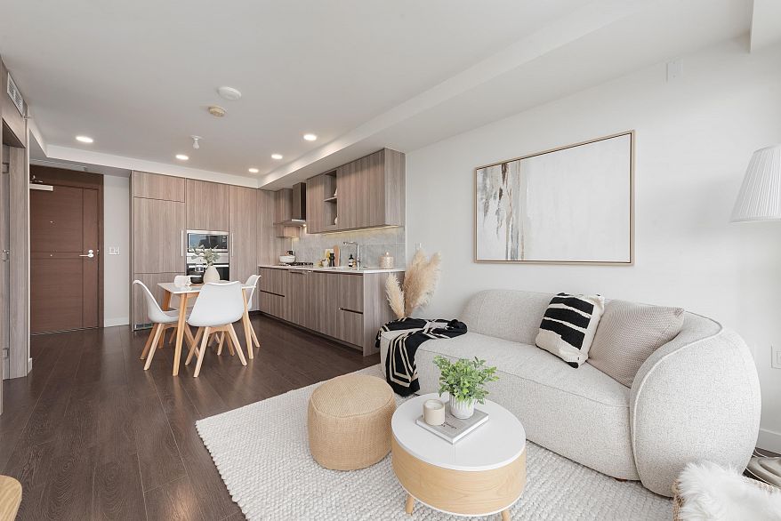 2105 433 SW Marine Drive