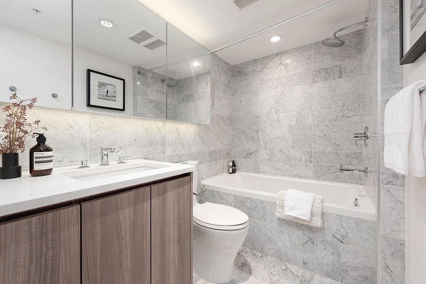 2105 433 SW Marine Drive