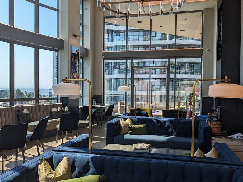 1105 1383 Howe Street