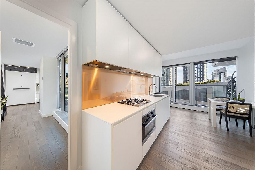 1001 1480 Howe Street