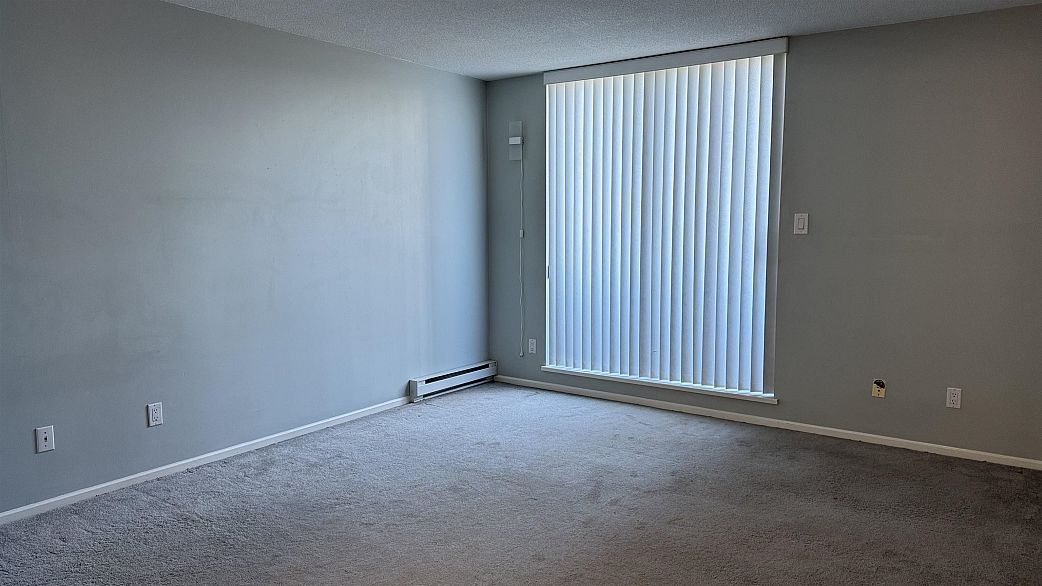 504 1159 Main Street