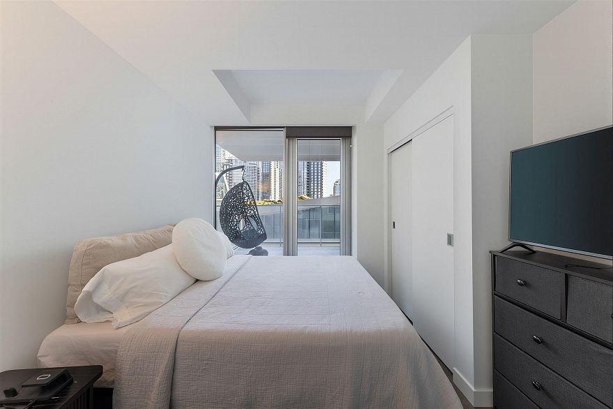 1001 1480 Howe Street