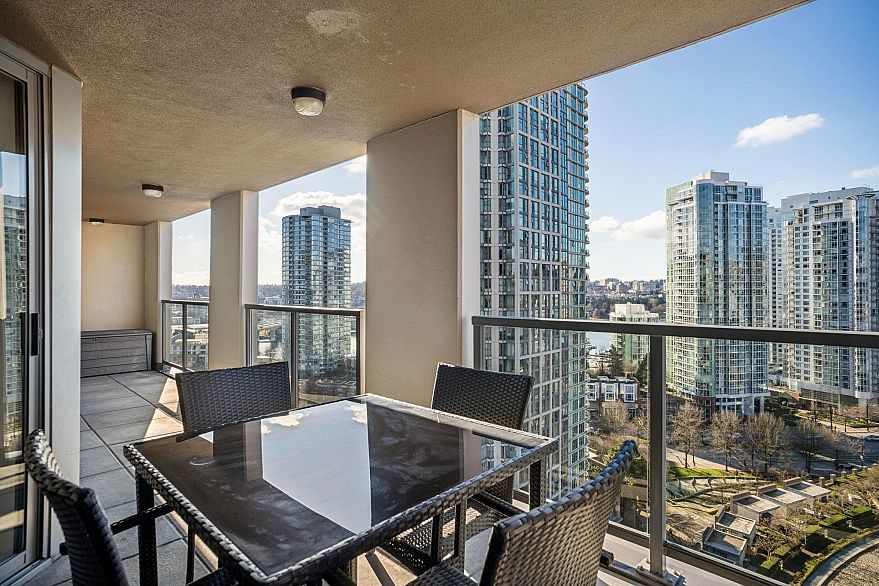 1903 989 Beatty Street