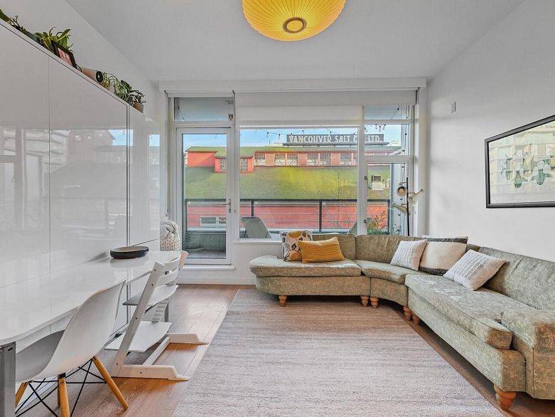 305 123 W 1st Avenue