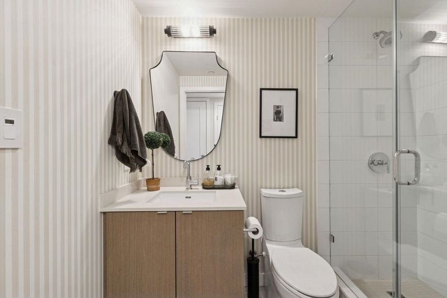 502 111 E 1st Avenue