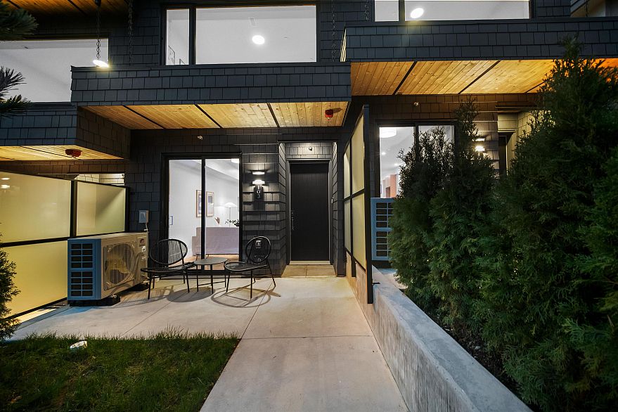 103 1837 E Georgia Street