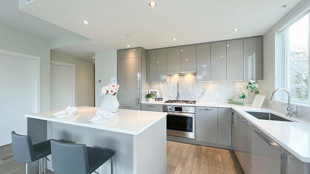 209 4080 Yukon Street