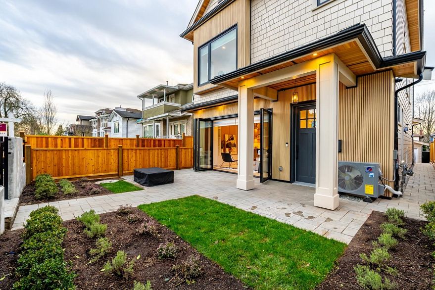 1 5355 Inverness Street