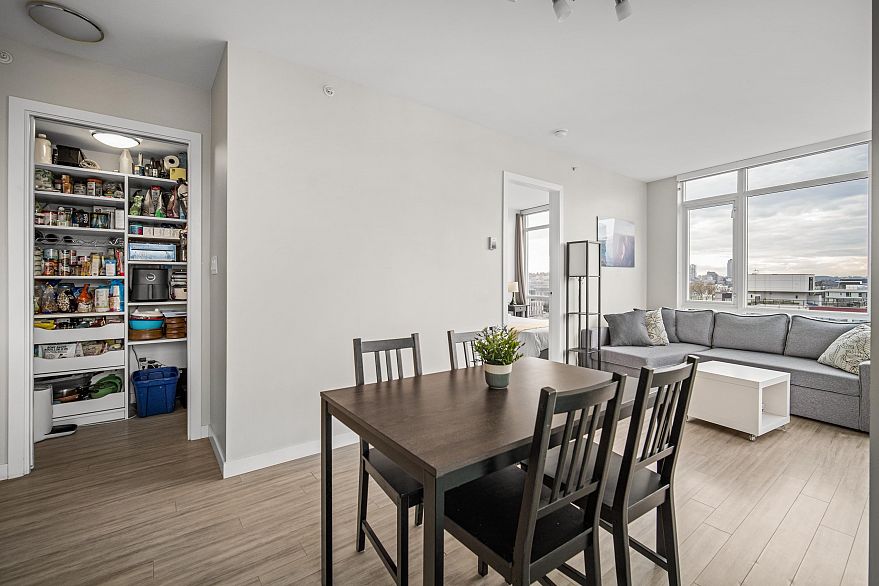 1702 1775 Quebec Street