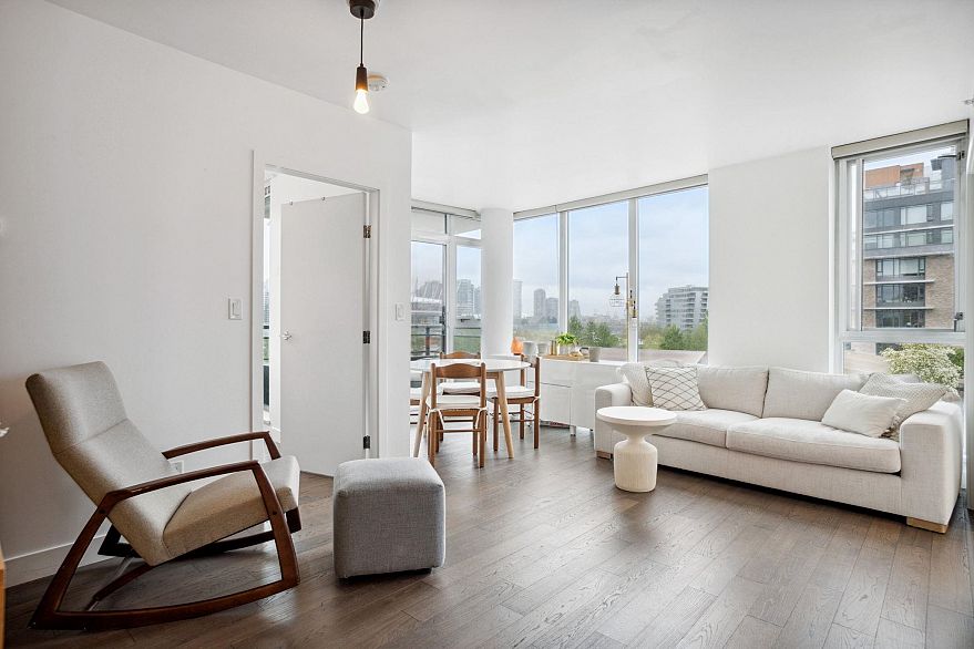 707 288 W 1st Avenue