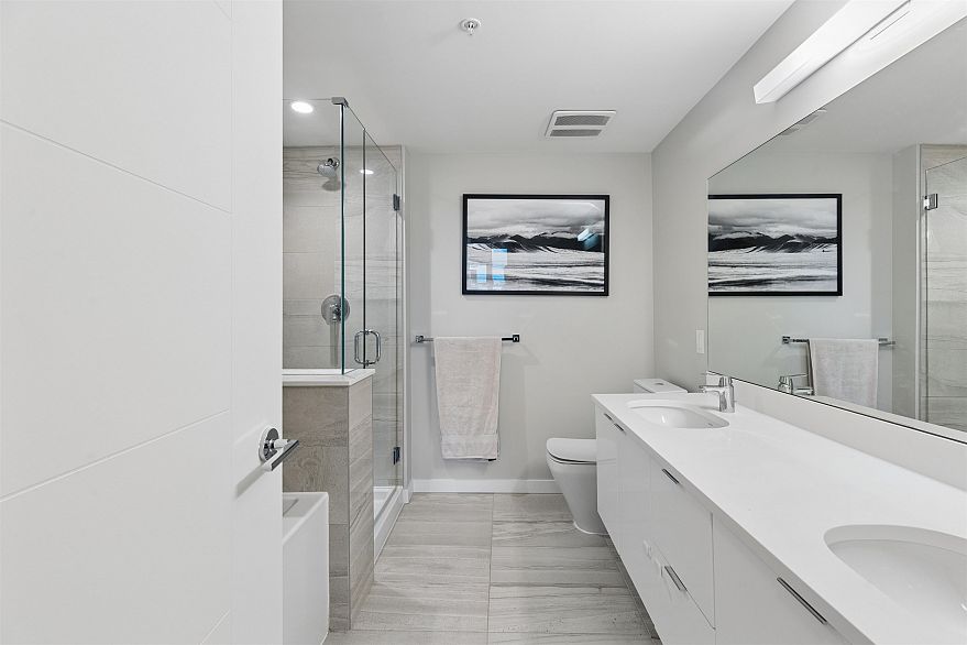 909 2888 Cambie Street