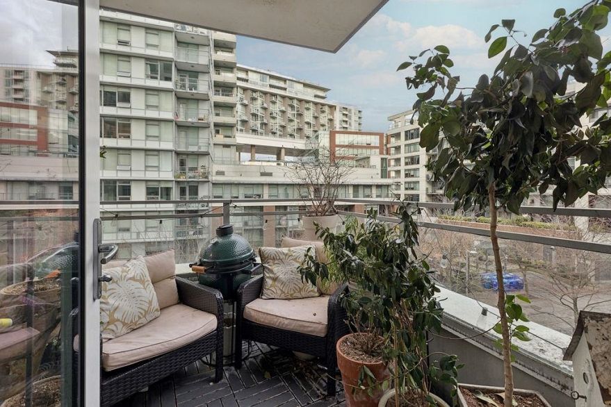 502 111 E 1st Avenue