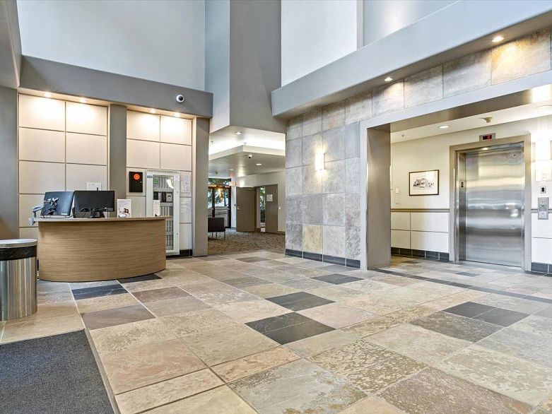 1402 1068 Hornby Street