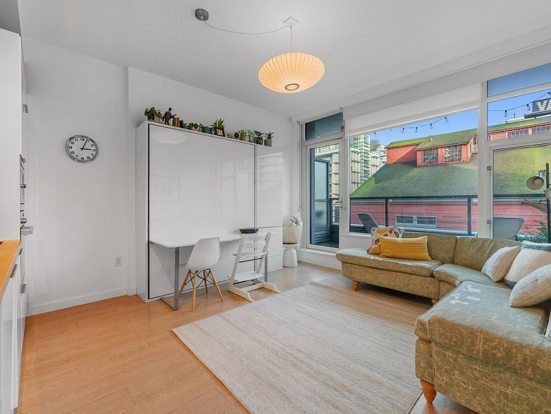 305 123 W 1st Avenue