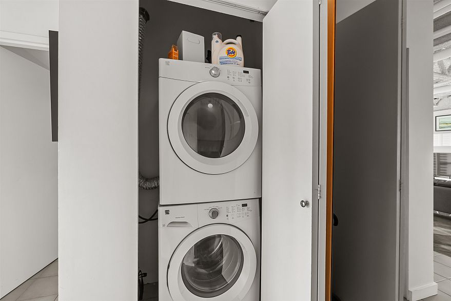 431 350 E 2nd Avenue